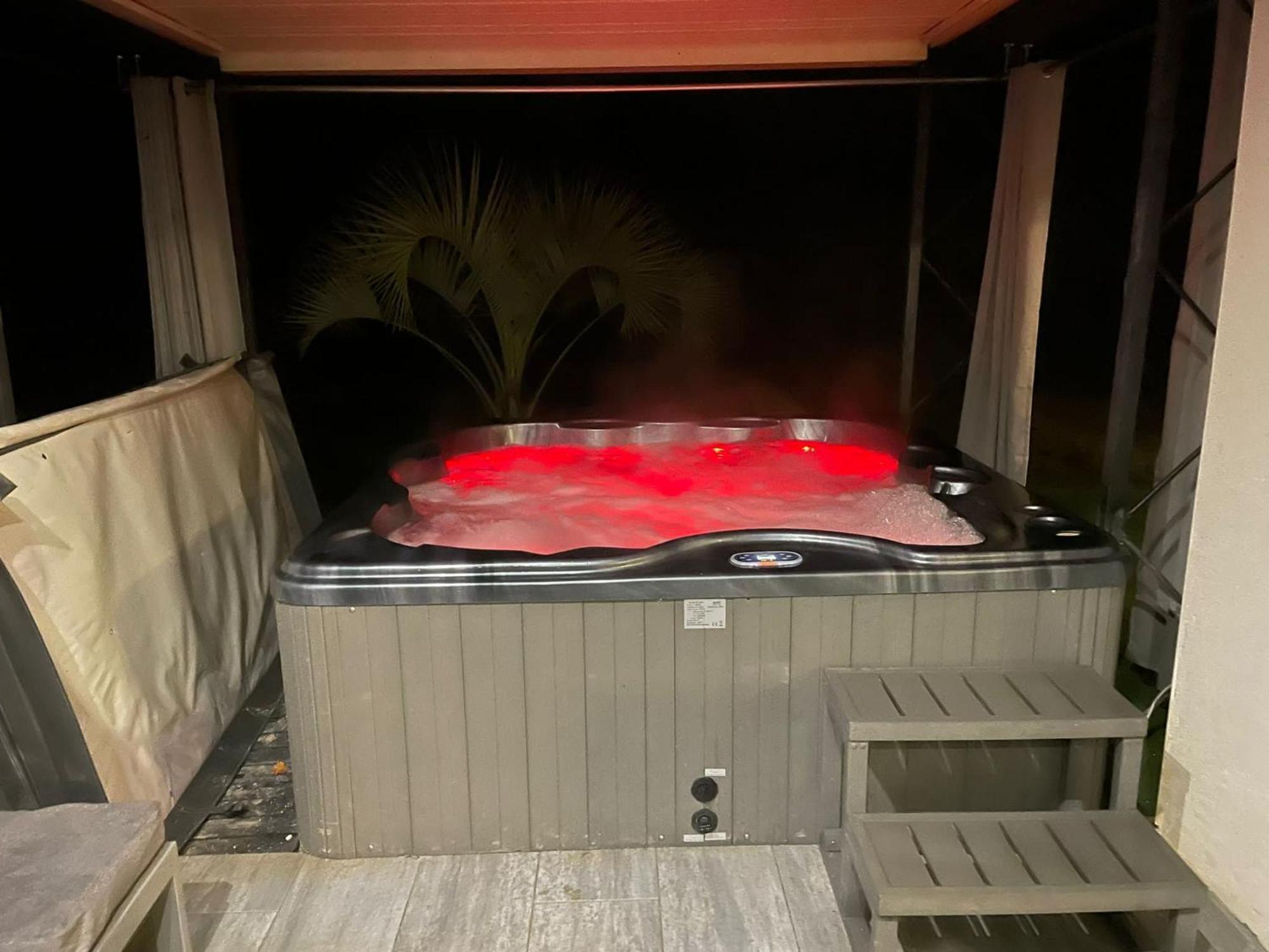 Maison Moderne Au Calme Avec Billard, Jacuzzi, Bain A Remous, Piscine, Babyfoot Labastide-du-Temple Dış mekan fotoğraf